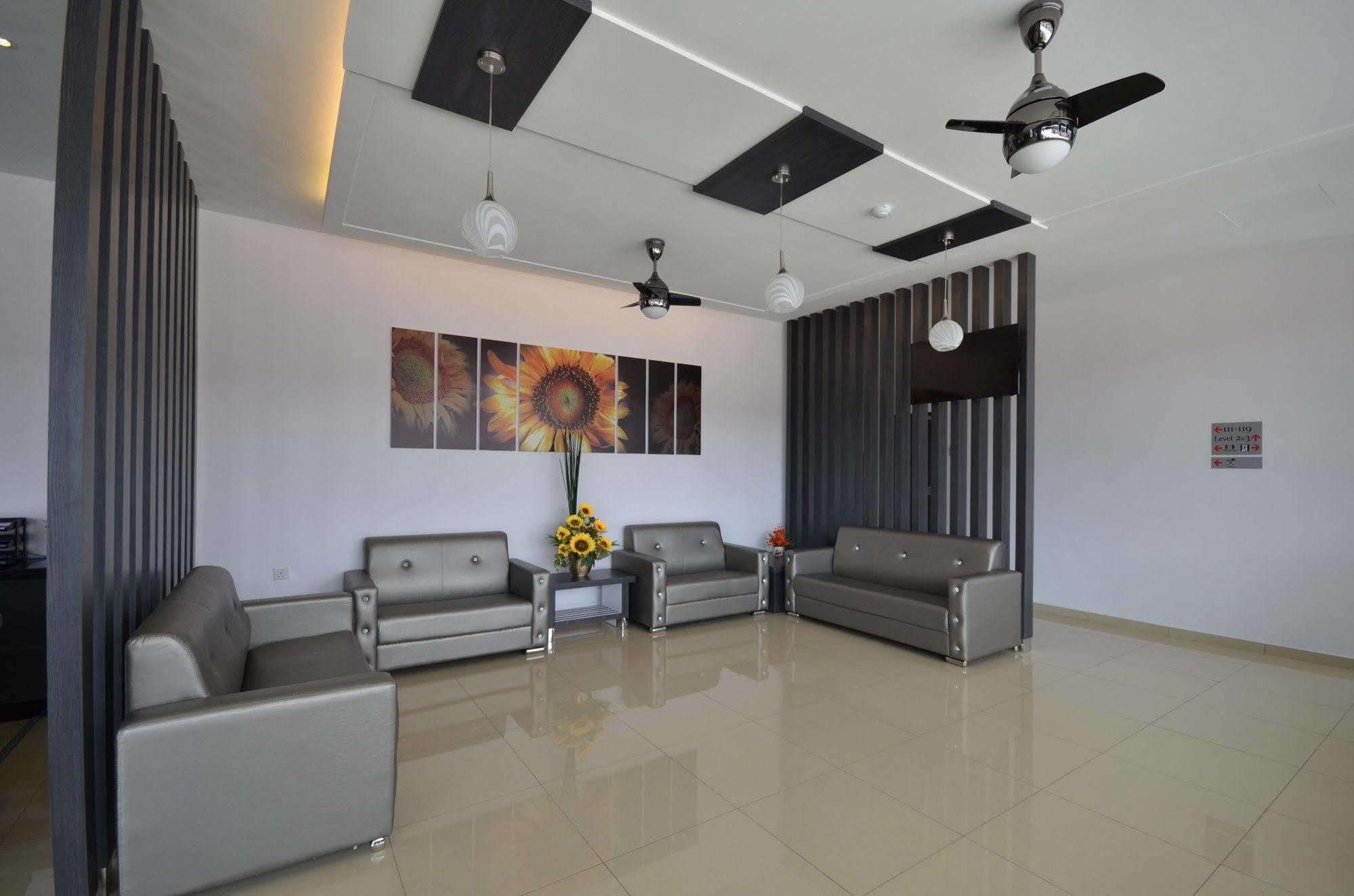 Ast Hotel Алор Сетар Екстериор снимка